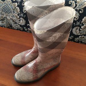 NWOT Authentic Burberry Nova Check floral rainboots Size 40 (US Size 9)